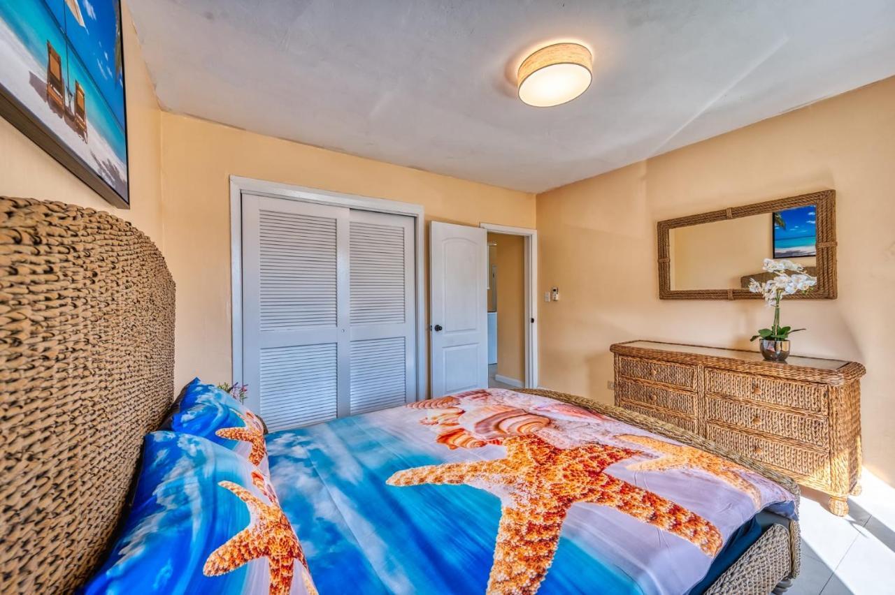 Apartment In Downtown At The Beach Nassau Esterno foto