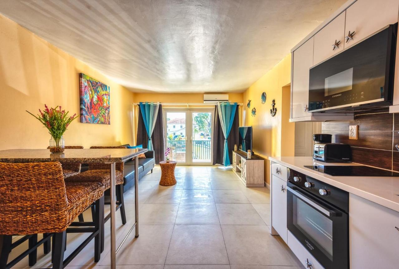 Apartment In Downtown At The Beach Nassau Esterno foto