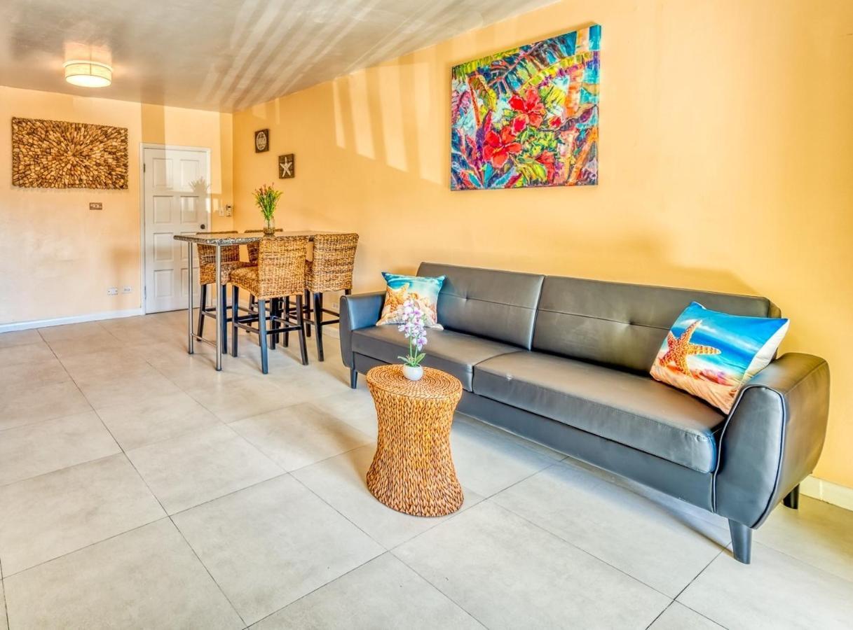 Apartment In Downtown At The Beach Nassau Esterno foto
